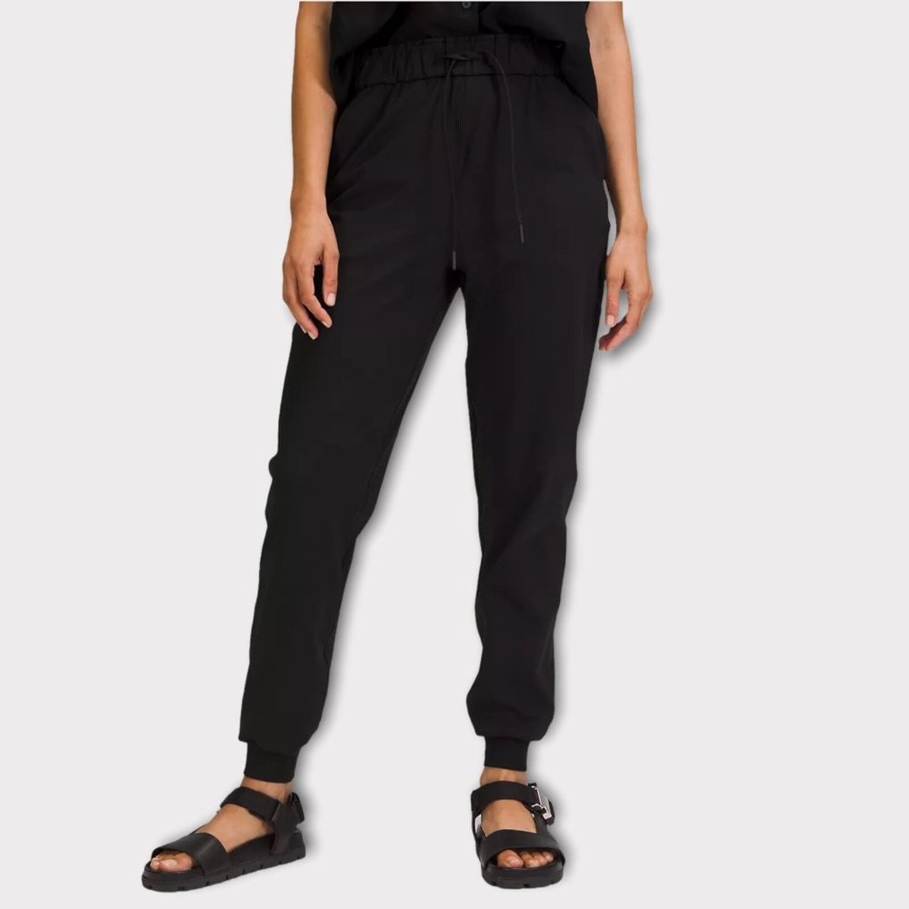 Lululemon Stretch Joggers Full Length Black Size 8